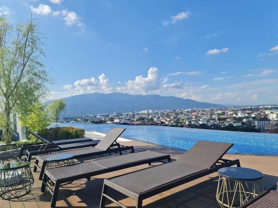 Astra Sky River无边泳池奢华温馨97㎡大三卧山景套房 Chiang Mai Bagian luar foto